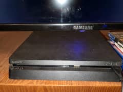 Ps4 Slim 500gb With Box and 4 games!