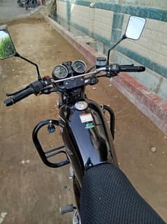 Suzuki GS SE model 2022