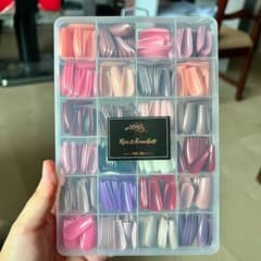 Nails box