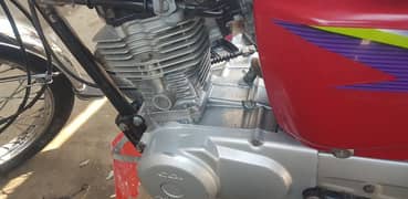 honda 125 2017 lush condition koi kam ni hona wala