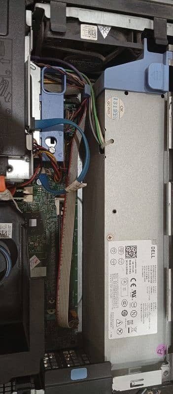 Gaming Dell Computer(PC) Core i3 With LCD And Table 3
