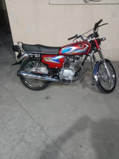 Honda 125 lush condition 10 by 10 total original