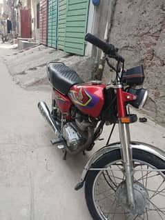 Honda 125. . . . . 2017 model. . . . 3 digit number golden