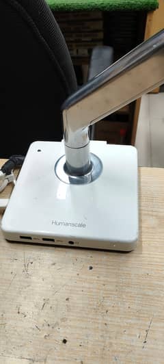 Humanscale M2.1 lSingle Monitor Arm