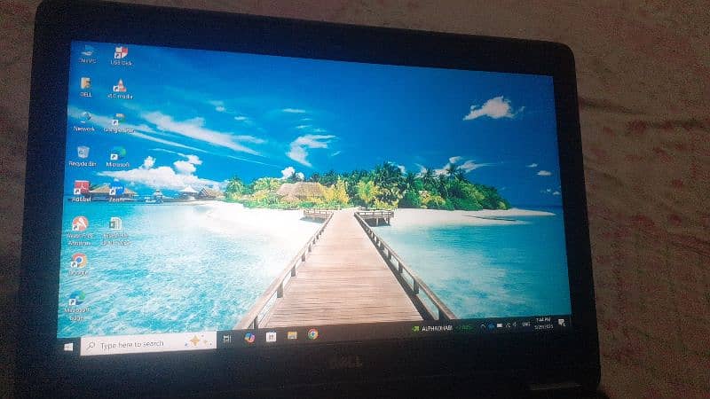 DELL Latitude E-7270 Core i5 6th Gen 8GB RAM 256GB SSD Laptop for Sale 0
