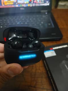 Monster Airmax XKT26 earbuds