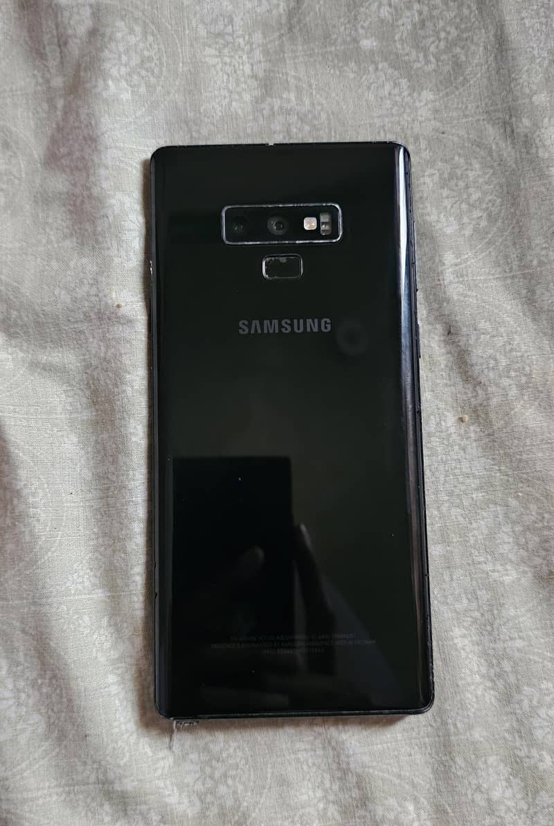 Note 9 in good condition 1
