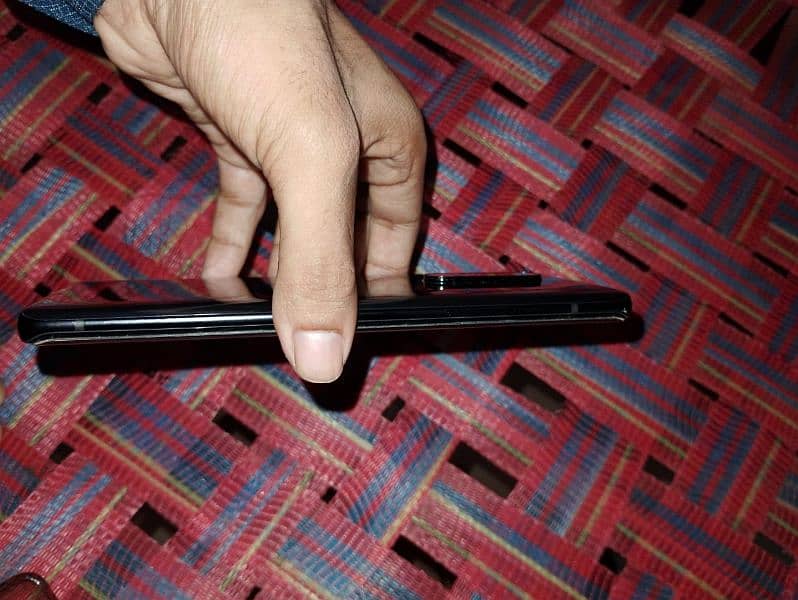 one plus 8pro 2 minar C lines Han screen py. 0