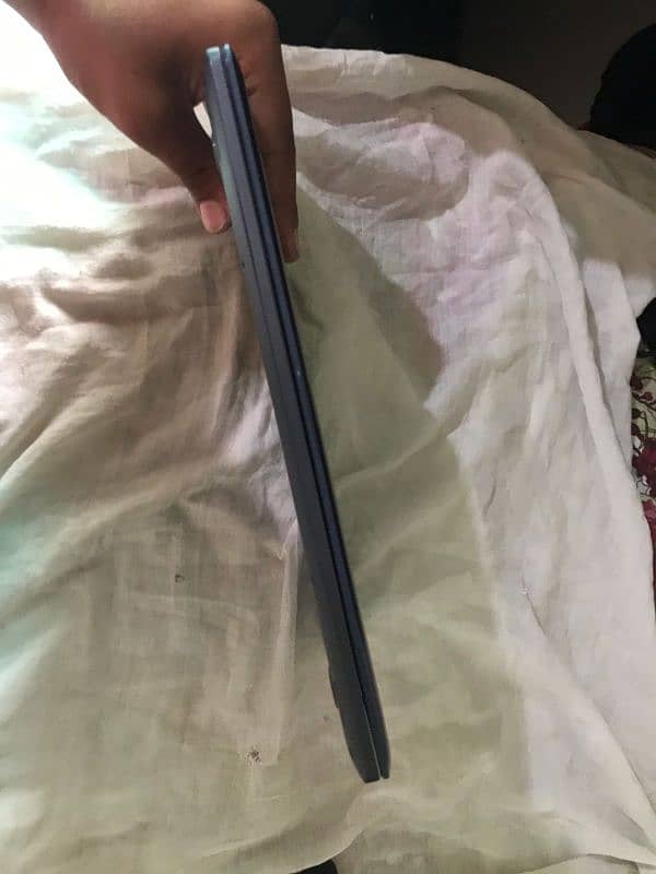 Asus notebook e203n 3