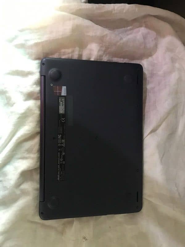 Asus notebook e203n 5