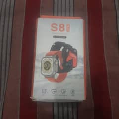S8 Ultra smart watch 1 charger and 2 straps black and orange