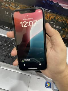 iPhone XR nonpta Jv