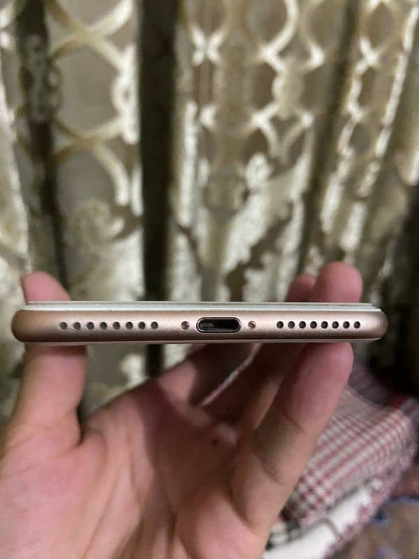 Iphone 8 Plus non PTA 10/10 condition 4