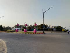 Taj Estate 02 Marla Commercial Facing Park Plot In H Block Central Park
