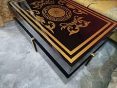 center tanble lenght 4 ft width 2.5 ft