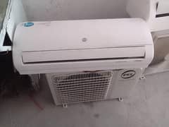 Air condition for sale in gunine and good condition