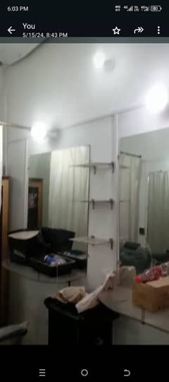 salon mirror's