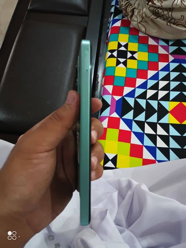 sparx note 12 10/10 condition with box 2