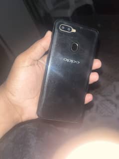 Oops A5s 32gb room 2 gb ram fornt camara ma dast Hcondition is 10.8