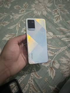 Vivo y 21 with box and data cable condition 10by 8.5 4 64