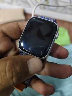 apple watch series 4 all ok original 40 MM battery 84