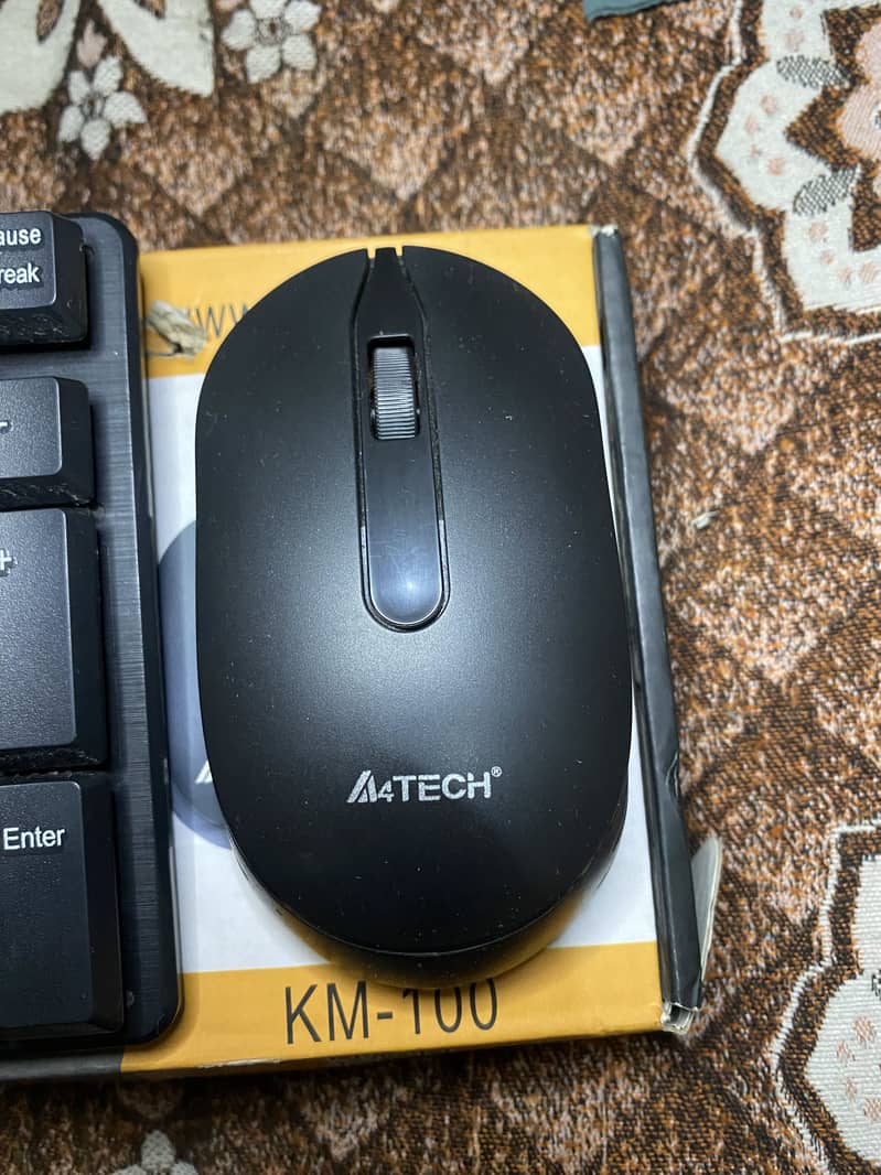 Wireless keyboard and mouse 1 week use only 3