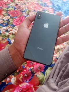 Non pta I phone xs max  64 gb  Betty health 76