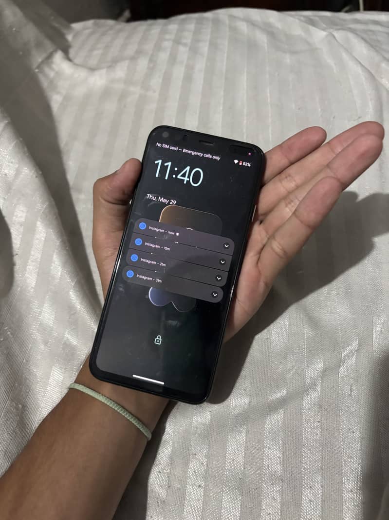 Google pixel 4 non pta all orignal 6/64 camera king exchange possible 1