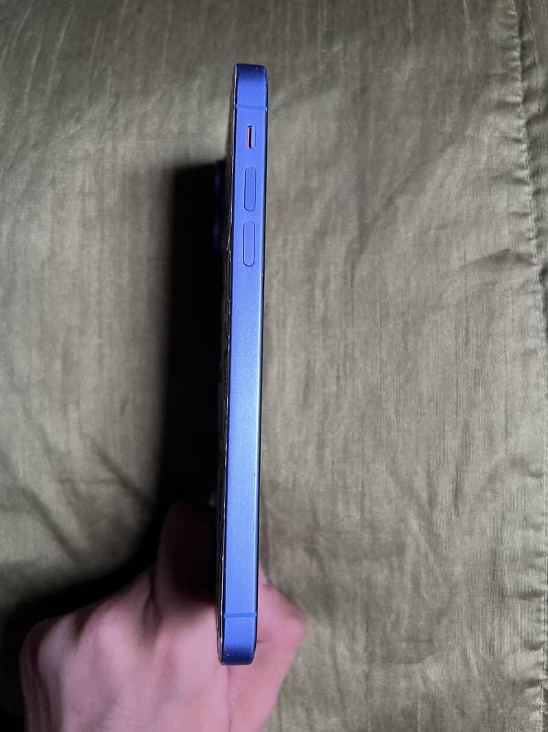 iphone xr ( converted into 16) 3