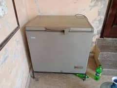 medium one door Refrigerator with granty.