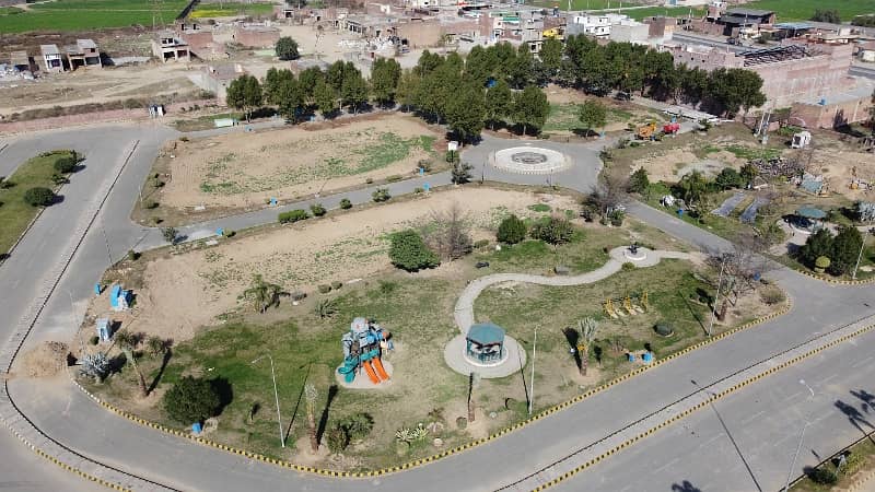 Ideal Prime Location Residential Plot In Gujranwala Available For Rs. 4800000 3