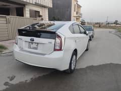 Toyota Prius G touring 2013 Available 2016 Import 2nd Owner