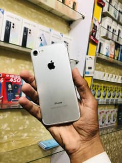 iPhone 7 32 gb pta approved