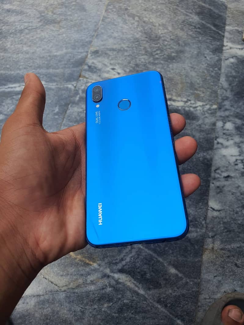 Huawei p20lite used but in new condition 0