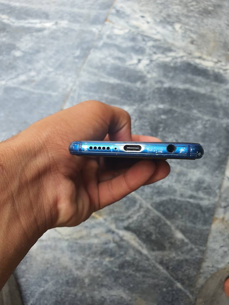 Huawei p20lite used but in new condition 3