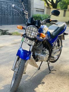 Ravi piaggio storm 125 cc brand new bike urgent sale read note