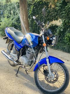 Ravi piaggio storm 125cc urgent sale brand new condition