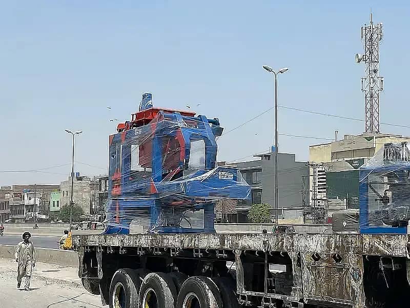 Automatic Cement Brick & Blocks Making Machine / Paver Blocks Machine 1