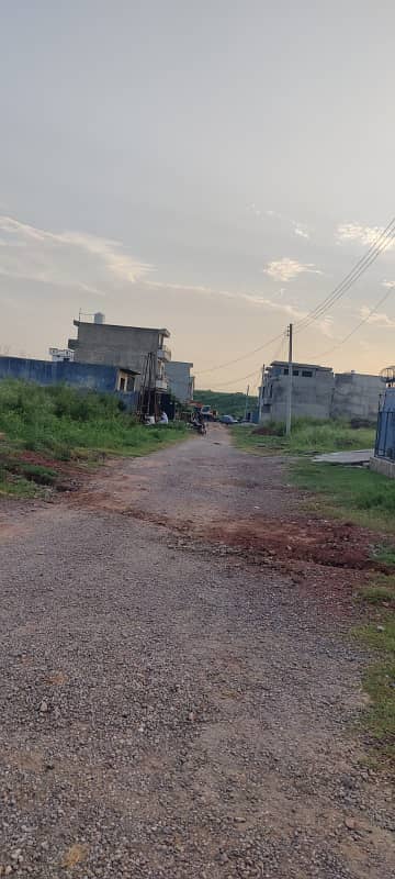 4 Marla Beautiful Level Plot Ideal Location 33