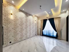 Luxury & Park Facing 10 Marla Brand New House For Sale In Lake City Raiwind Road Lahore