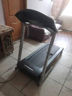 Treadmill Exercise Jogging machine 3Hp 135kg weight spoted Auto inclin