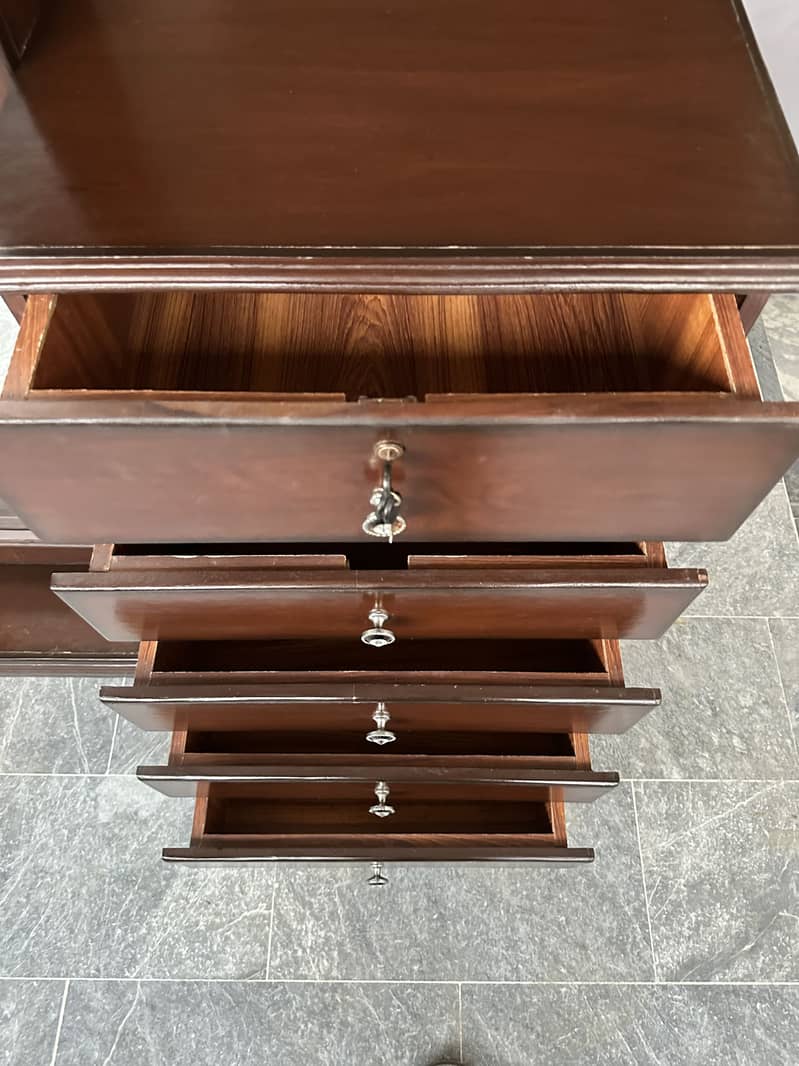 Advance Dressing Table 3