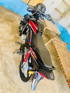 Honda c b 125 For sale  Model 2021 Serial 13  Location Swabi