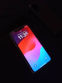 iPhone 11 64 Non pta factory unlock