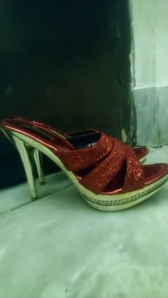 red colour heels sendal 10 number