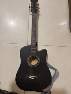 Acoustic guitar condition 9/10 Brand new with bag and accessories