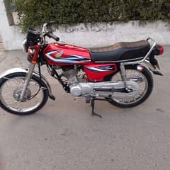Honda 125 motorcycle 2014 model urgent for sale Pakistan=03226337914=