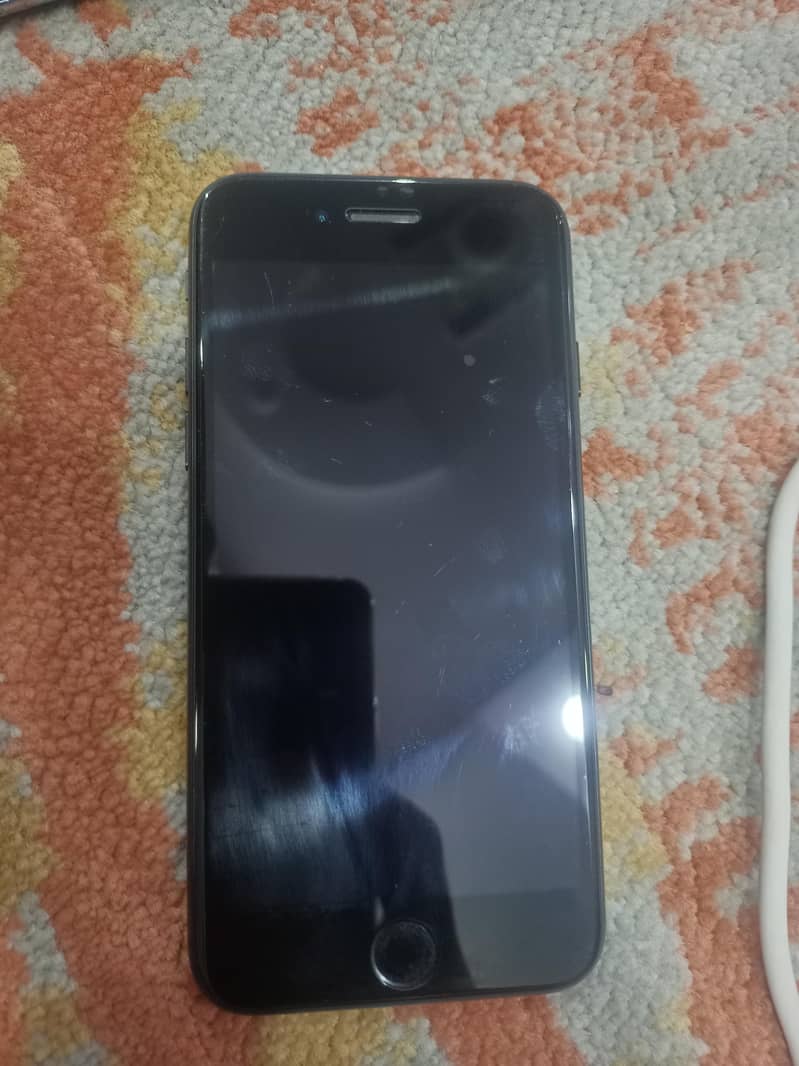 iPhone 7 10/10 condition  non pta 2