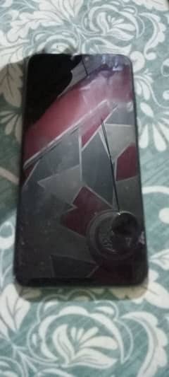 Huawei y9 4/64 gb