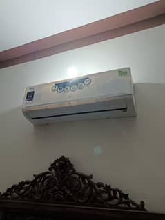 03077305772